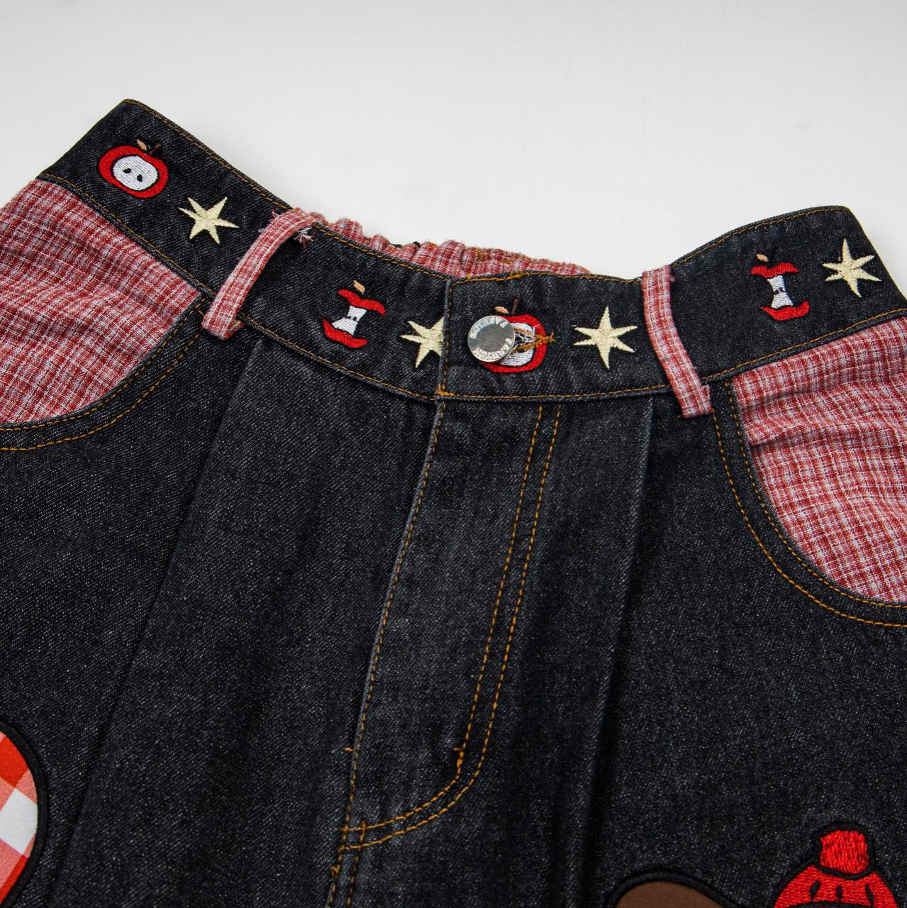 Sausage dog embroidered denim shorts