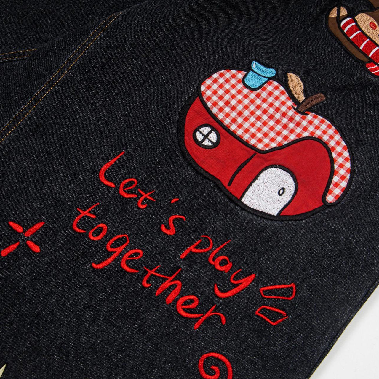 Sausage dog embroidered denim shorts