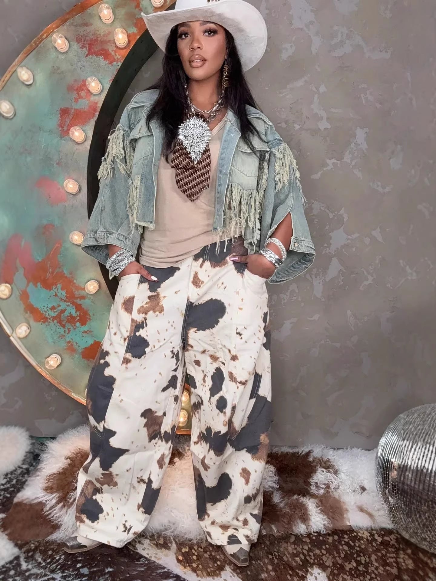 Western Style Cowhide Pattern Curved Knife Jeans